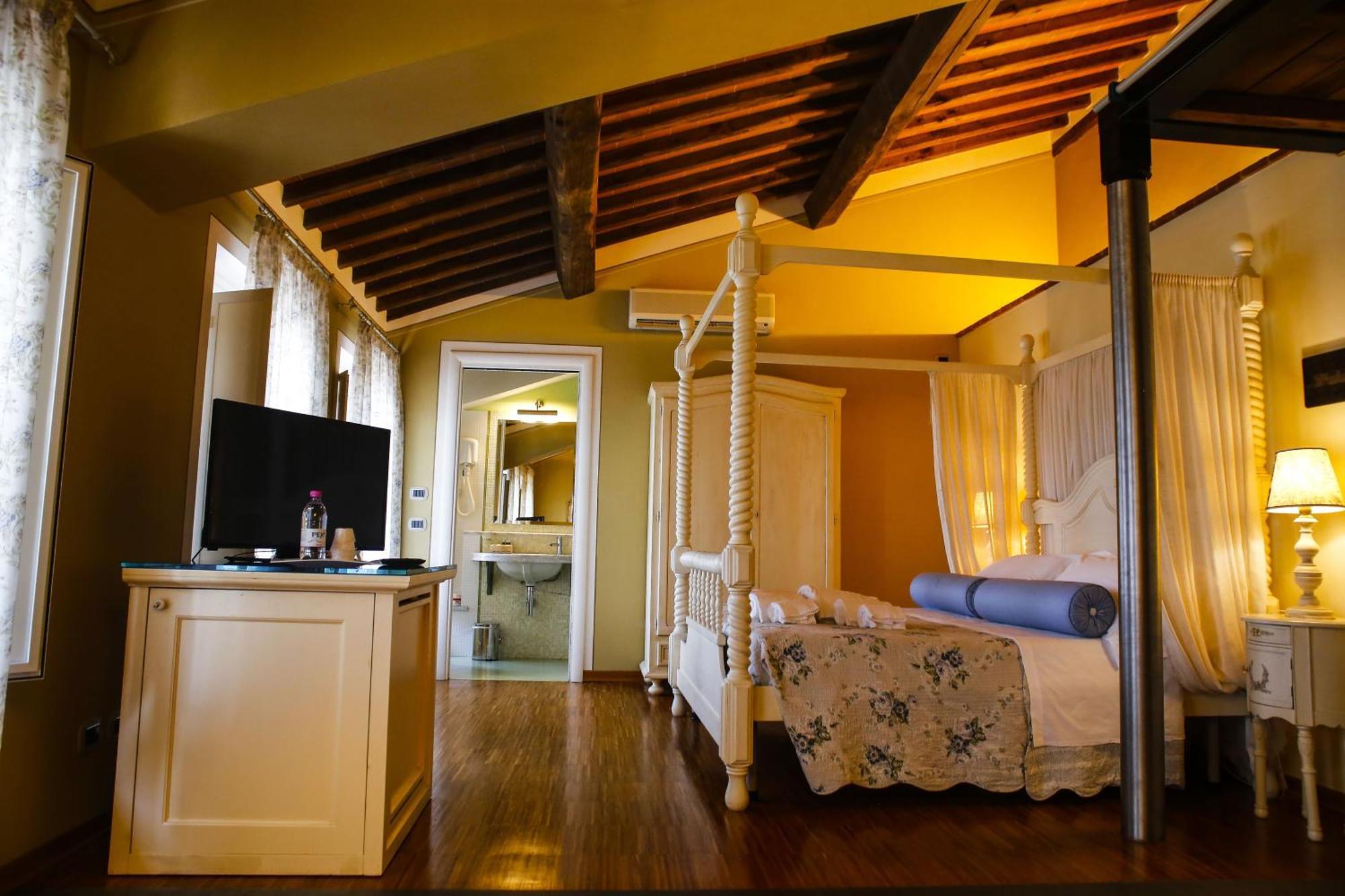 Landhaus Corte Benedetto Montecarlo